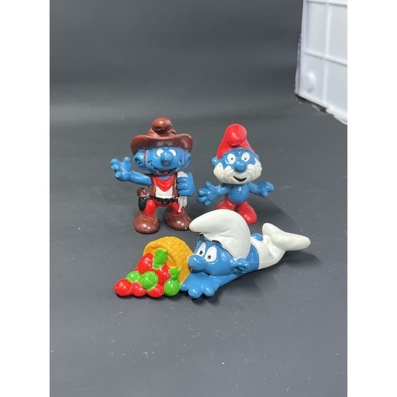 Vintage Schleich Smurf Figures (1980s) -- Lot of 3 - Picture 2 of 5